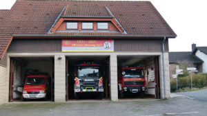 Das Feuerwehrhaus mit dem brandneuen HLF 20